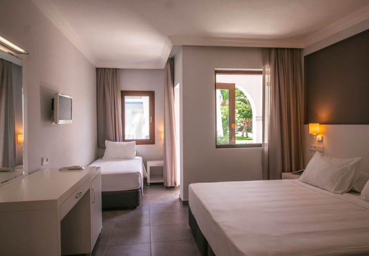Club Müskebi Hotel Bodrum - Standart Kısmi Deniz Manzaralı Oda